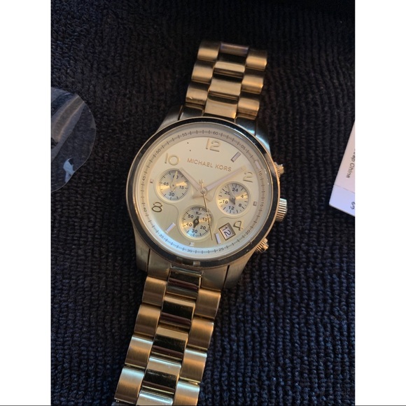 Michael Kors watch - Picture 3 of 9